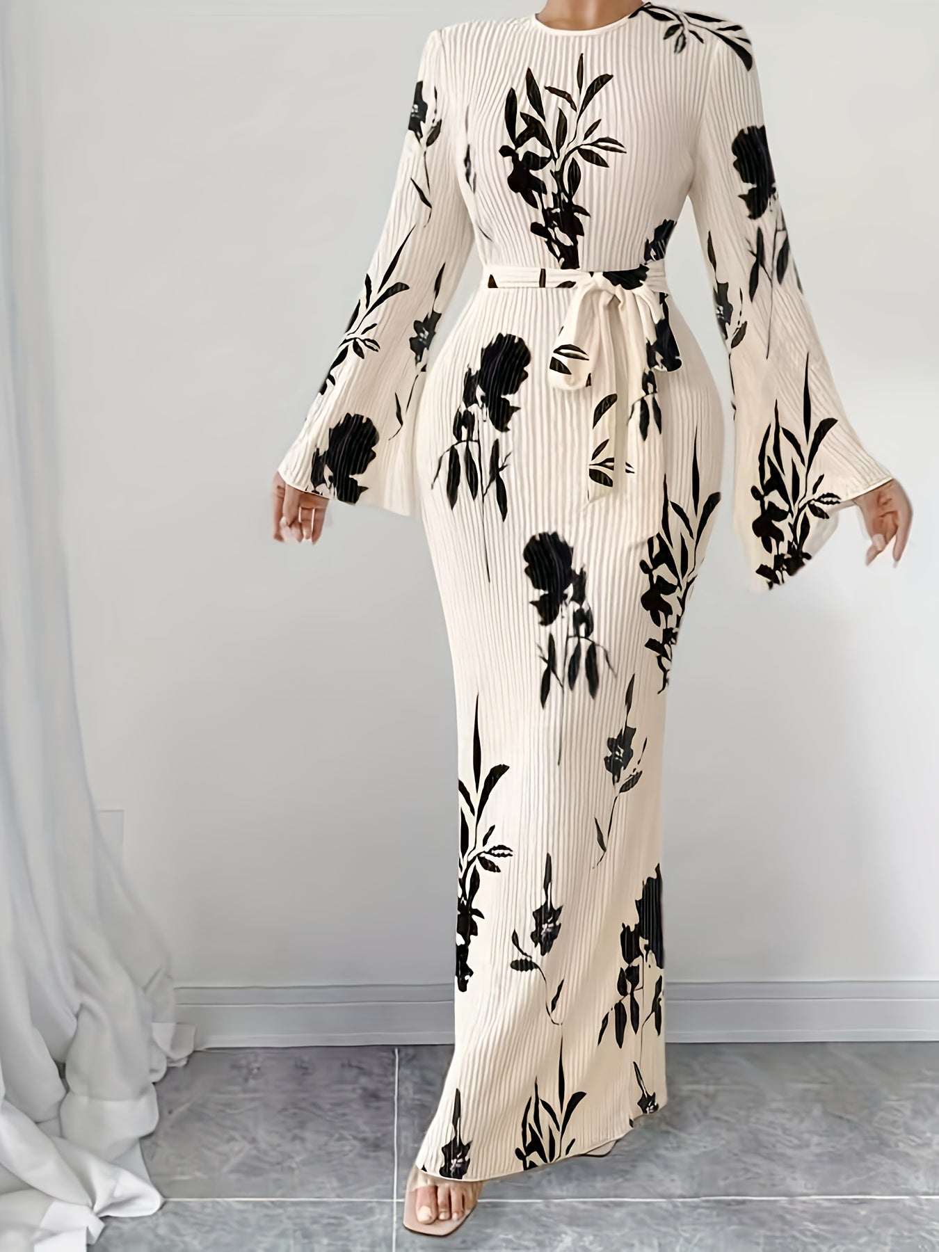 Diana – Geknöpftes Maxi-Kleid mit Gürtel