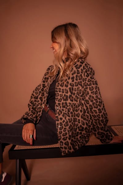 Leona – Leopard Bomberjacke