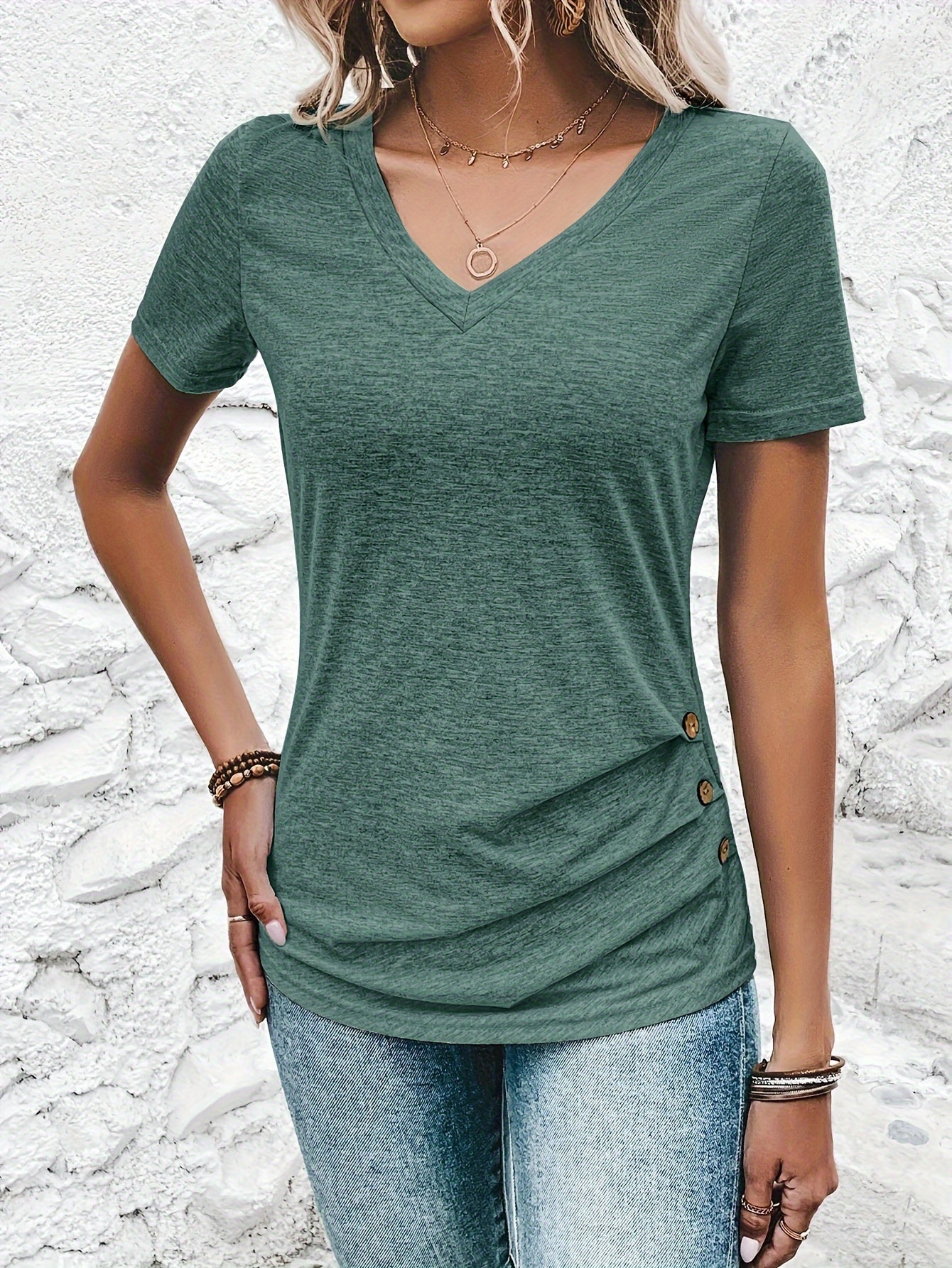 Olivia – Knopf-T-Shirt
