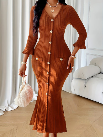 Lia – Geripptes Midi-Kleid mit Knopfleiste
