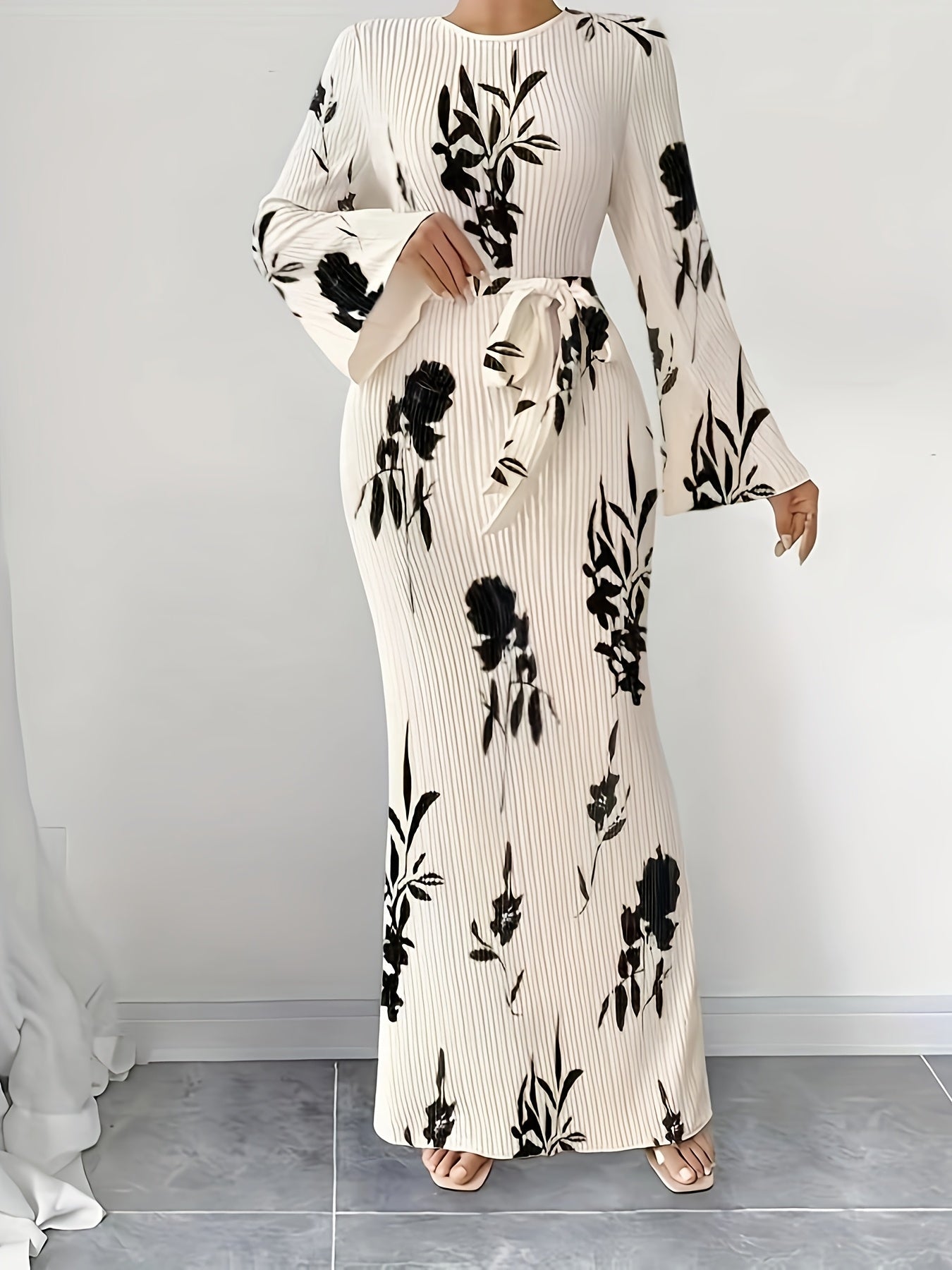 Diana – Geknöpftes Maxi-Kleid mit Gürtel
