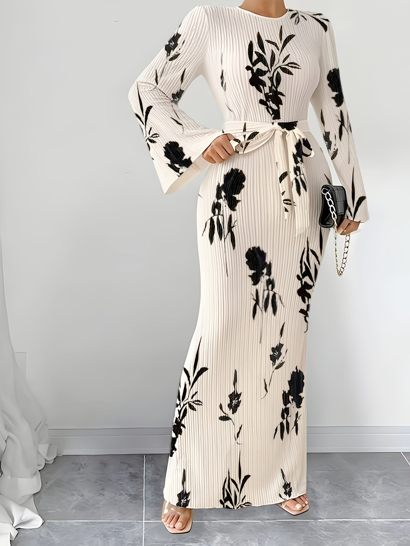 Diana – Geknöpftes Maxi-Kleid mit Gürtel